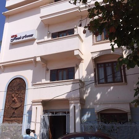 French Avenue Hotel Mahe Exterior photo